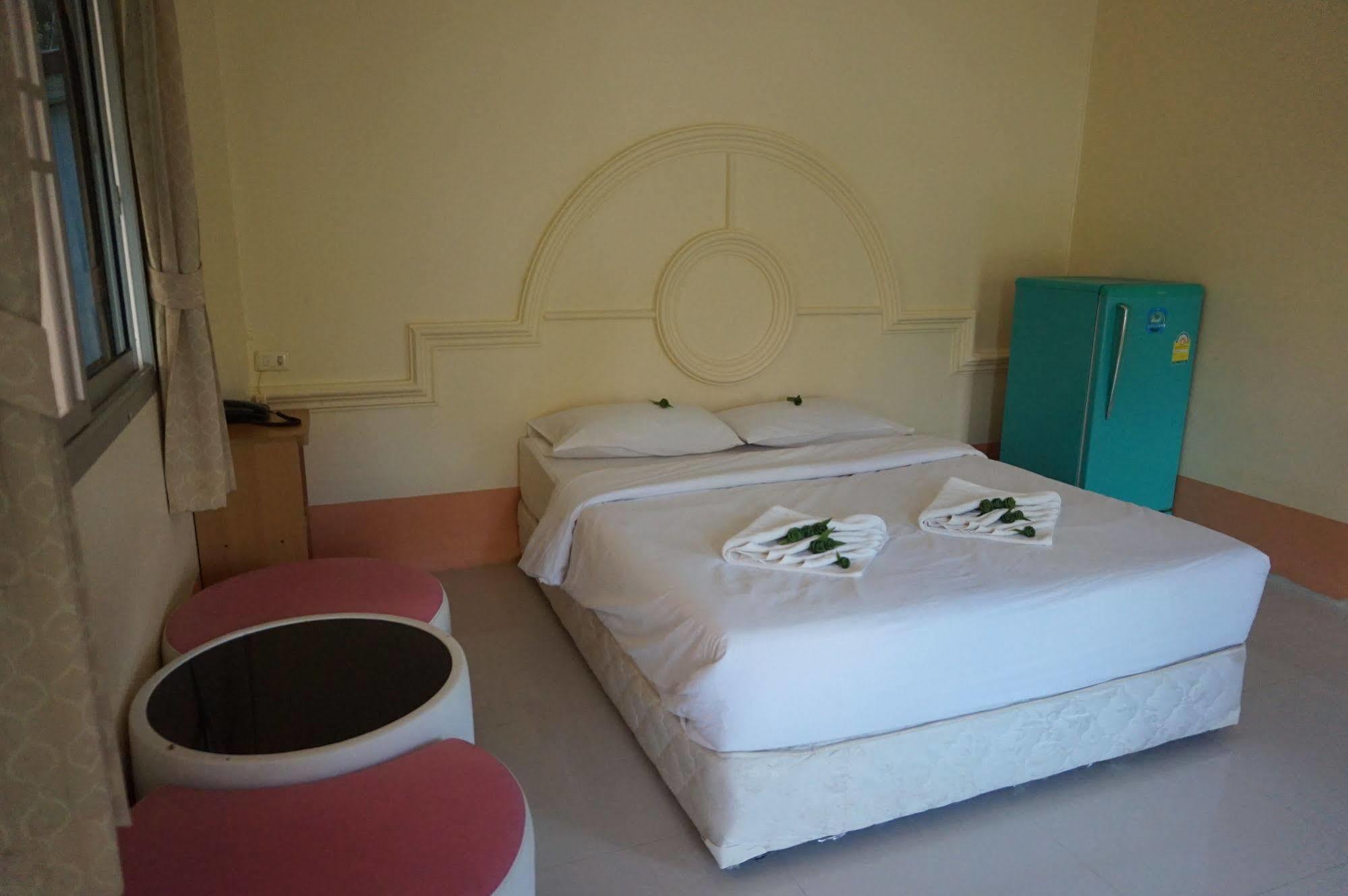 Ratchapreuk Resort Kalasin Exterior foto