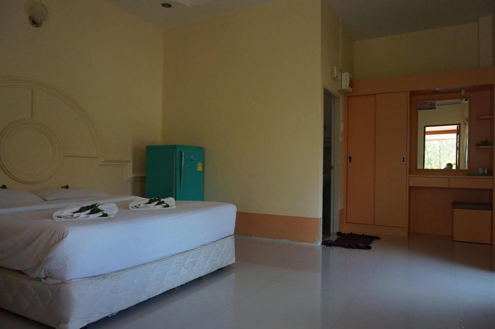 Ratchapreuk Resort Kalasin Exterior foto