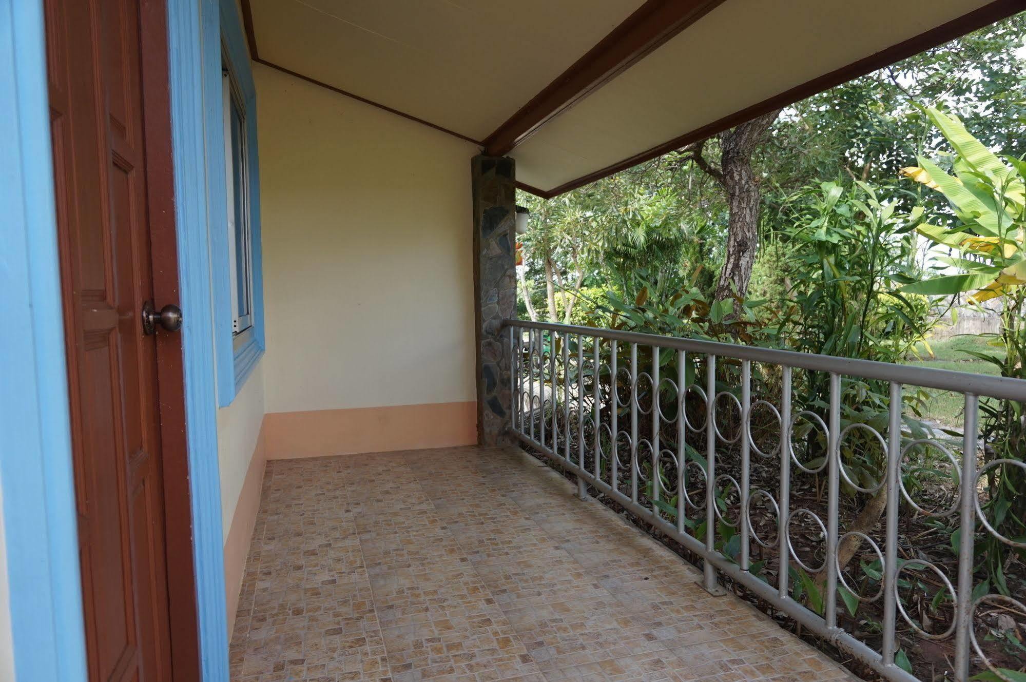 Ratchapreuk Resort Kalasin Exterior foto