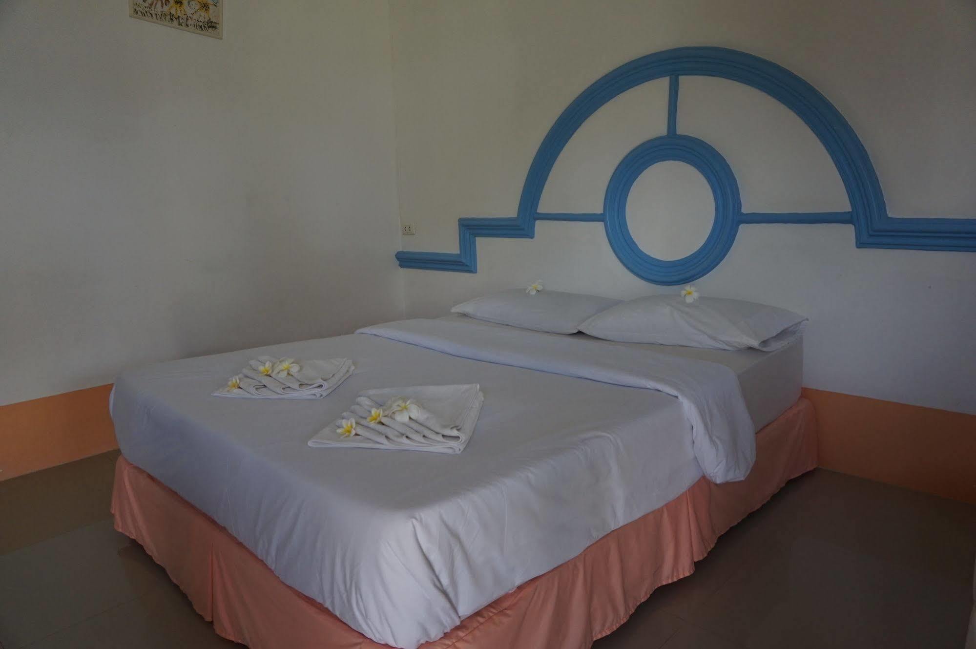 Ratchapreuk Resort Kalasin Exterior foto